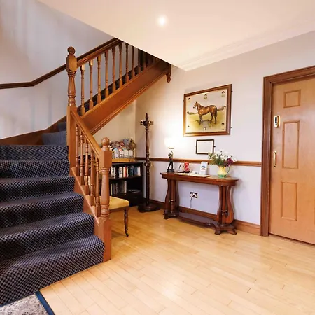 Clareville House Nocleg ze śniadaniem 4*