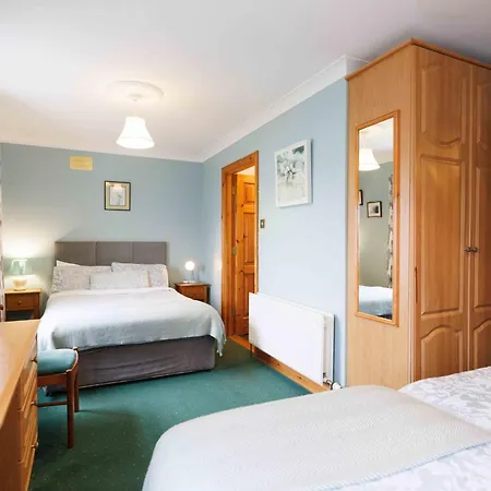 Clareville House Nocleg ze śniadaniem 4*