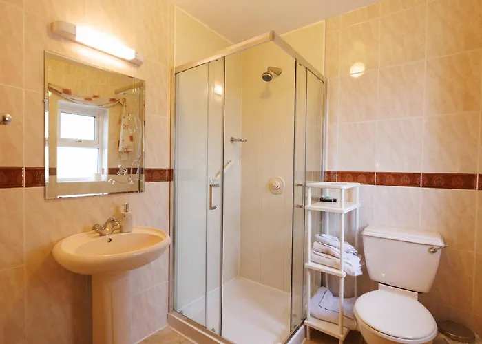 Bed & Breakfast Clareville House